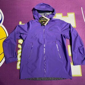 ARCTERYX Beta Lightweight Hardshell Outdoor Windproof Waterproof Hooded Jacket